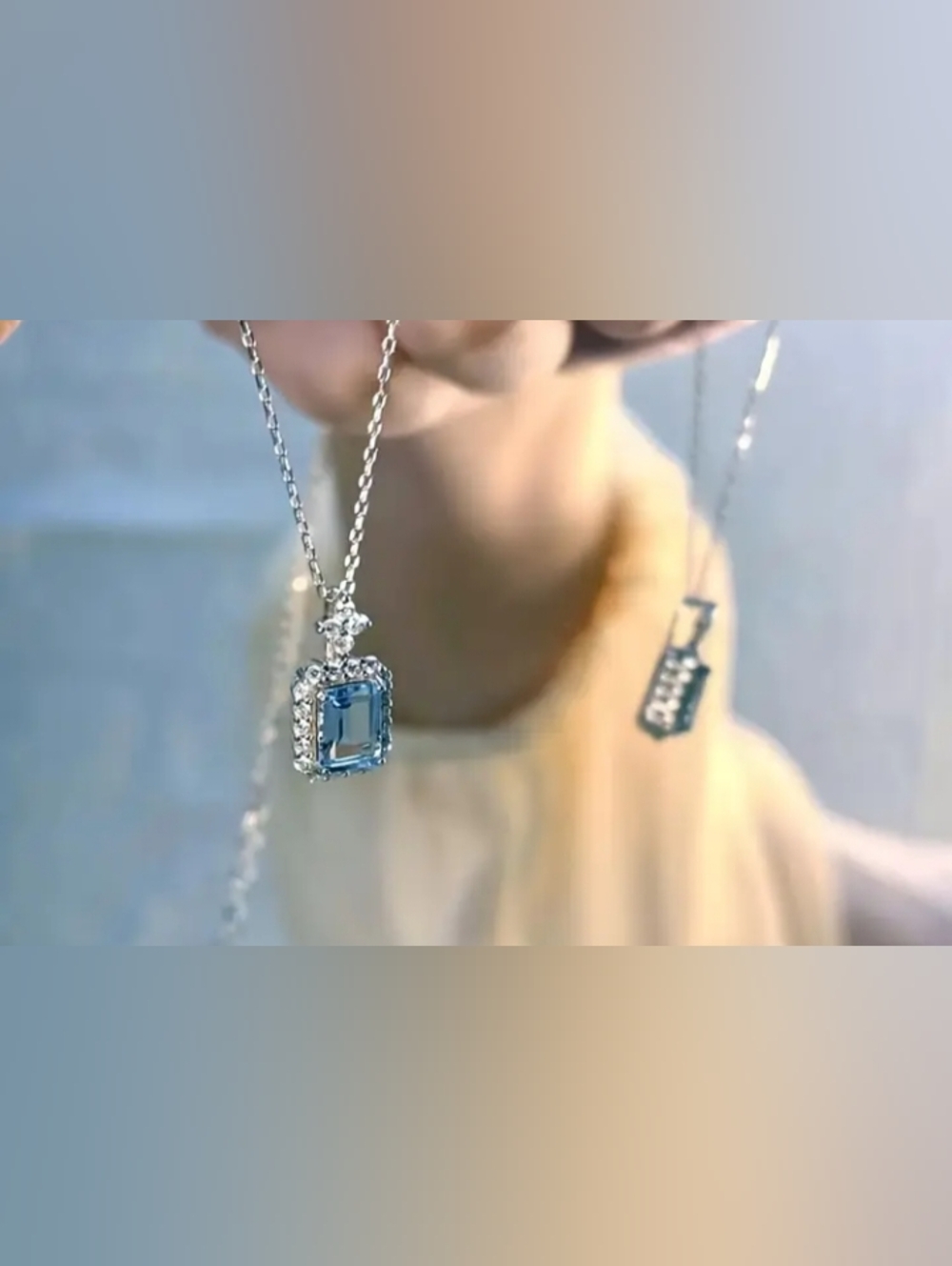 ❤️L $10 Each Or Bundle 4/$20Classic Darker Blue Crystal Pendant Necklace